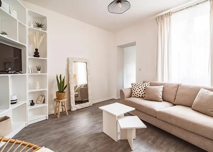 Charmant Appartement A Epernay
